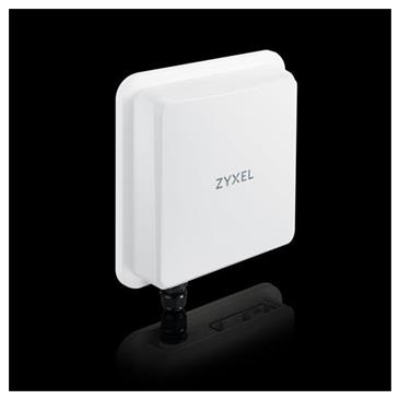 Zyxel NR7102, 5G NR Outdoor Router, 2.5GBs Port, 1 physical SIM Slot,PoE Injector EU Only